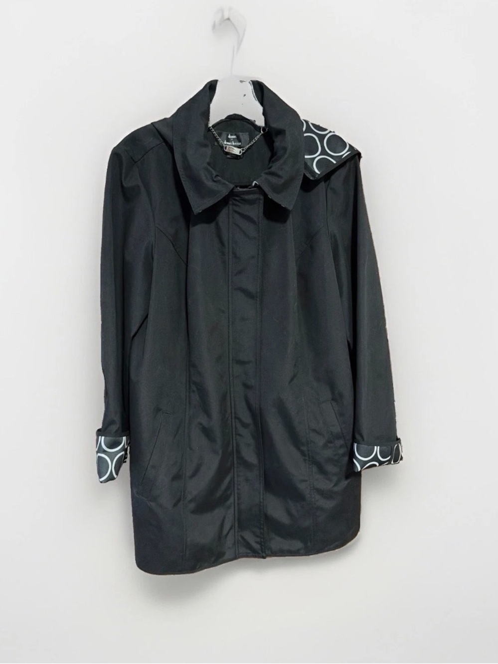 Denis Basso Rain Jacket - Size Medium - Black